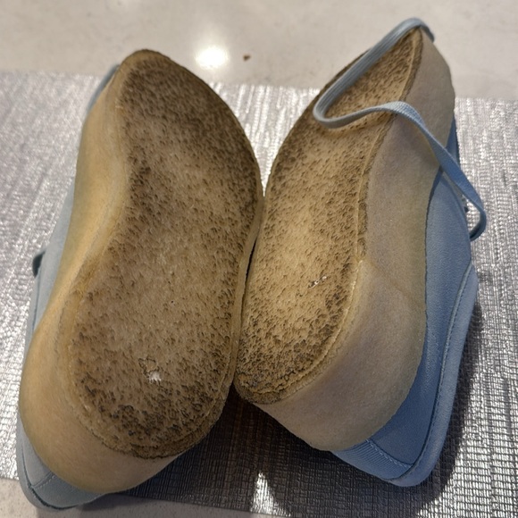 BABY BLUE CLARKS SUEDE WALLABEES - Picture 5 of 5